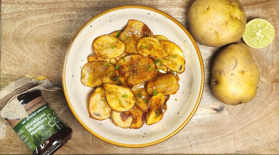honey butter chips with potatoes, honey, butter, garlic, salt, spring onions and lime